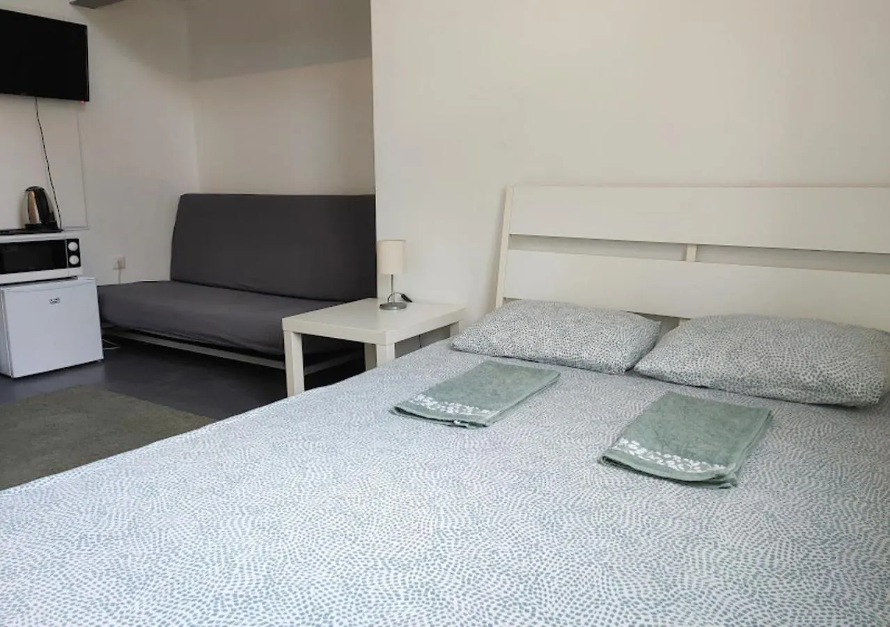Sleepover City Center Guestrooms contacts